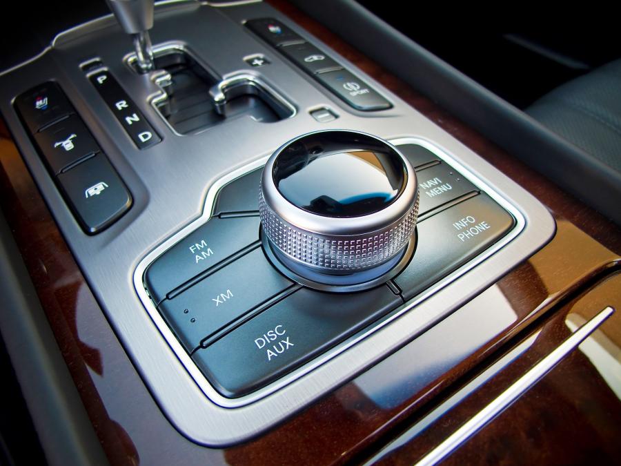  Hyundai Equus 2011 года  (фото 19 из 21)